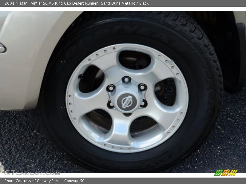 Sand Dune Metallic / Black 2001 Nissan Frontier SC V6 King Cab Desert Runner