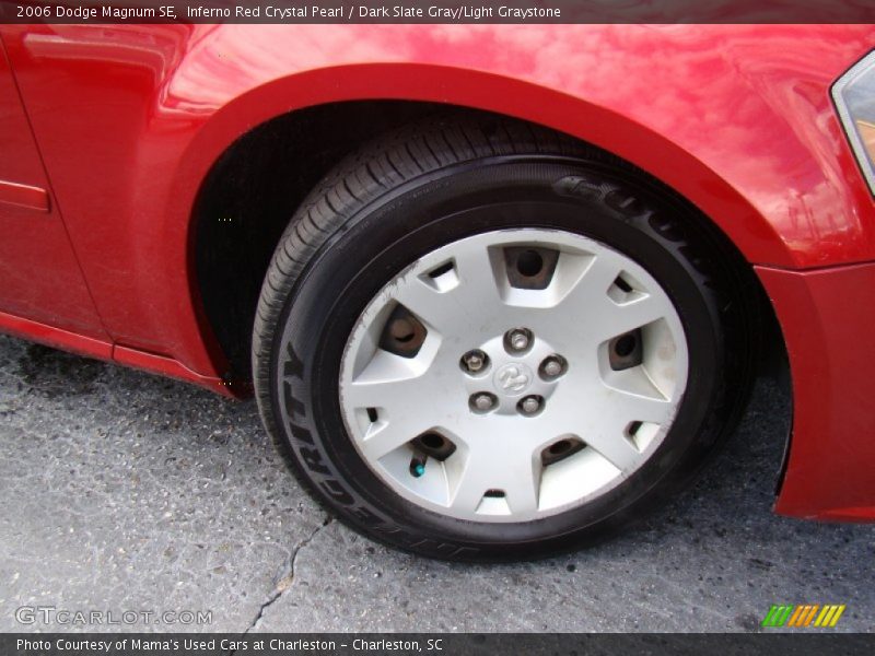 Inferno Red Crystal Pearl / Dark Slate Gray/Light Graystone 2006 Dodge Magnum SE