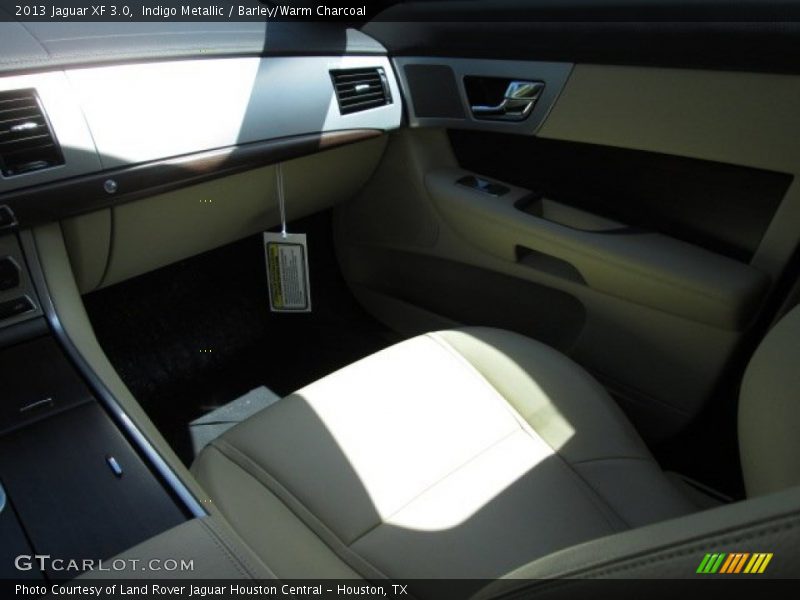 Indigo Metallic / Barley/Warm Charcoal 2013 Jaguar XF 3.0