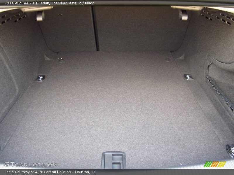  2014 A4 2.0T Sedan Trunk