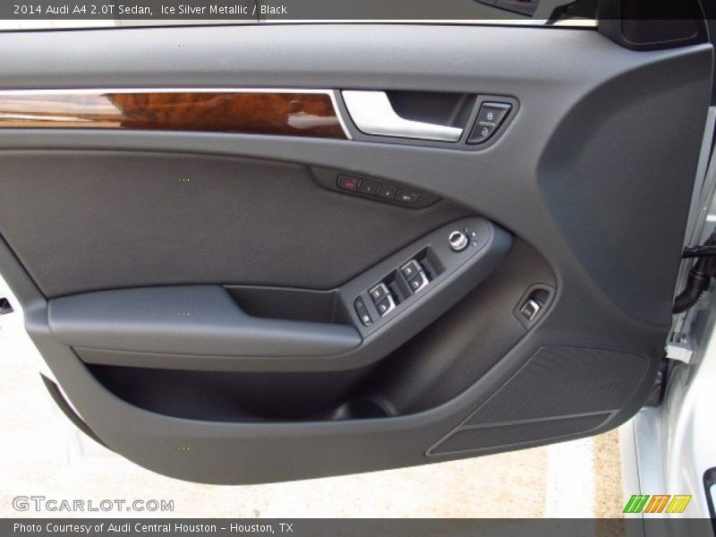 Door Panel of 2014 A4 2.0T Sedan