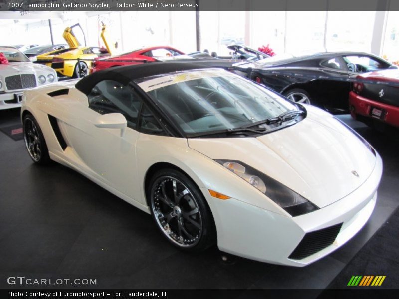 Balloon White / Nero Perseus 2007 Lamborghini Gallardo Spyder