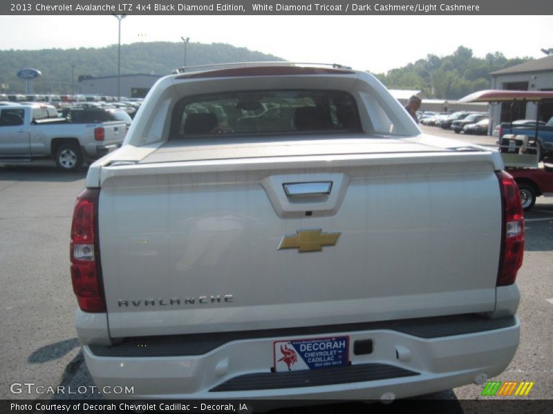 White Diamond Tricoat / Dark Cashmere/Light Cashmere 2013 Chevrolet Avalanche LTZ 4x4 Black Diamond Edition