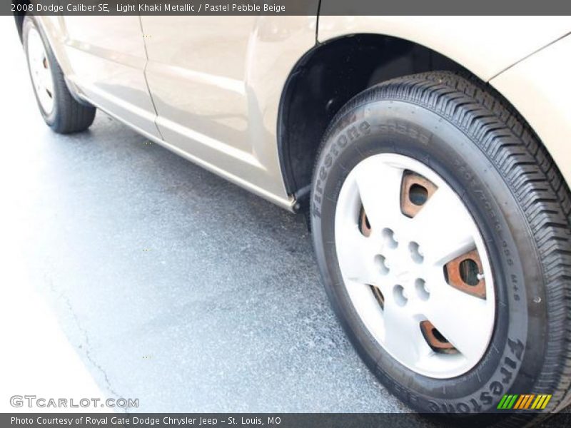 Light Khaki Metallic / Pastel Pebble Beige 2008 Dodge Caliber SE