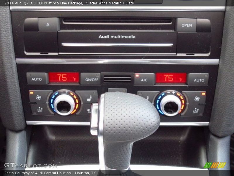 Audio System of 2014 Q7 3.0 TDI quattro S Line Package