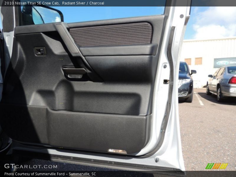 Radiant Silver / Charcoal 2010 Nissan Titan SE Crew Cab