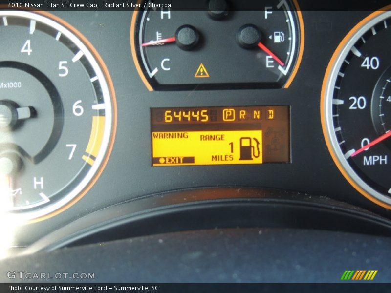 Radiant Silver / Charcoal 2010 Nissan Titan SE Crew Cab