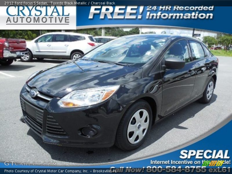 Tuxedo Black Metallic / Charcoal Black 2012 Ford Focus S Sedan