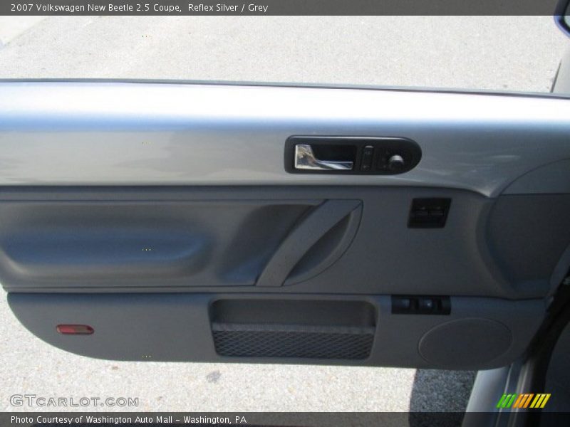 Reflex Silver / Grey 2007 Volkswagen New Beetle 2.5 Coupe