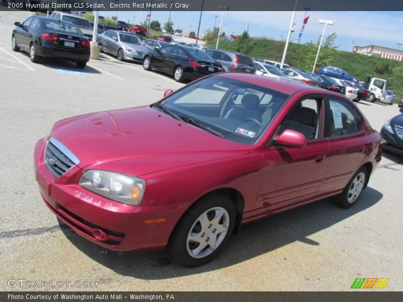 Electric Red Metallic / Gray 2005 Hyundai Elantra GLS Sedan