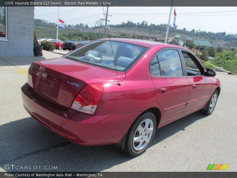Electric Red Metallic / Gray 2005 Hyundai Elantra GLS Sedan