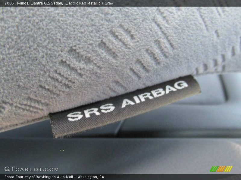 Electric Red Metallic / Gray 2005 Hyundai Elantra GLS Sedan