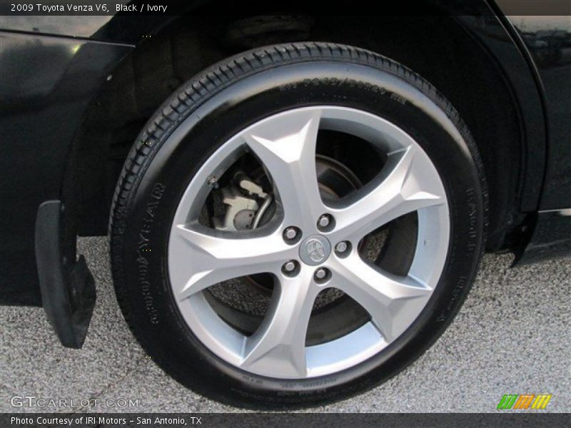 Black / Ivory 2009 Toyota Venza V6