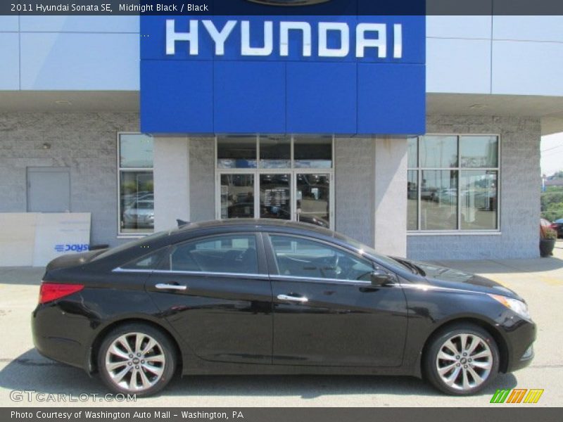 Midnight Black / Black 2011 Hyundai Sonata SE