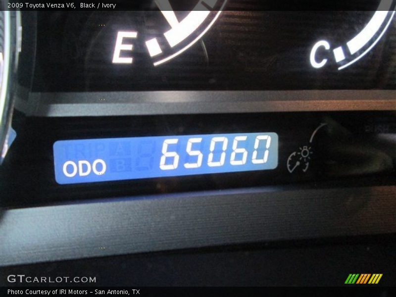 Black / Ivory 2009 Toyota Venza V6