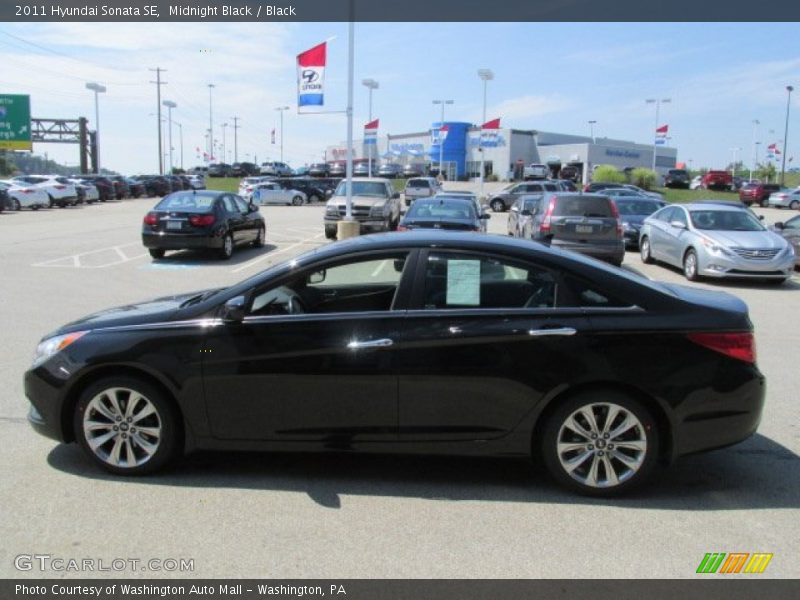 Midnight Black / Black 2011 Hyundai Sonata SE