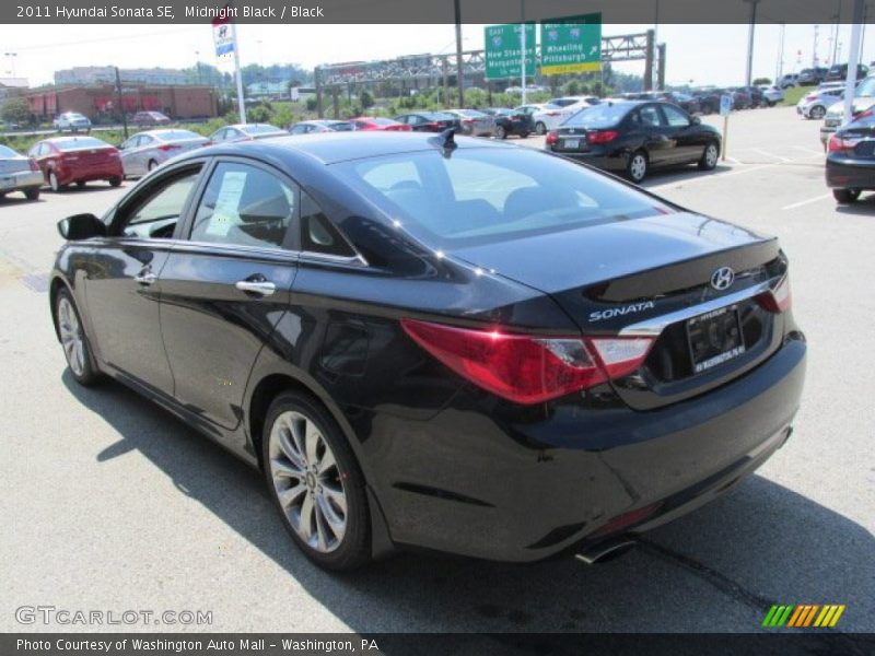 Midnight Black / Black 2011 Hyundai Sonata SE