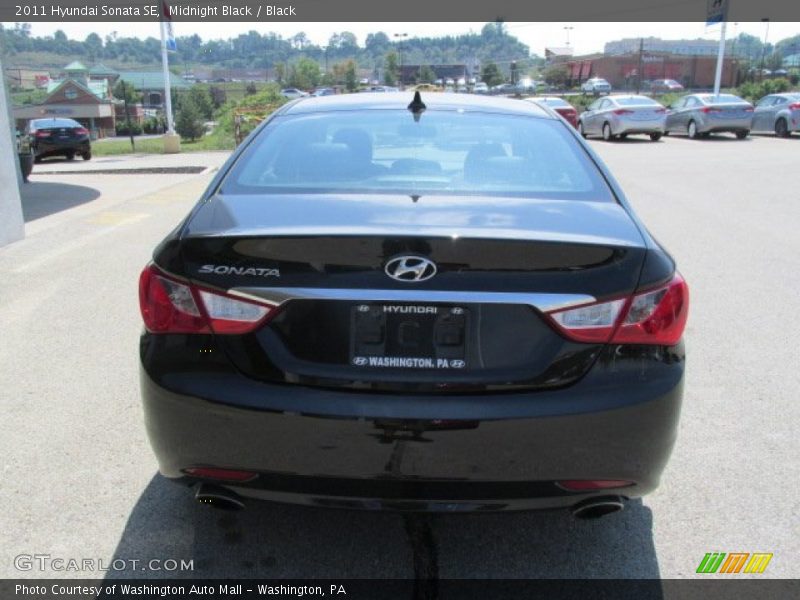 Midnight Black / Black 2011 Hyundai Sonata SE
