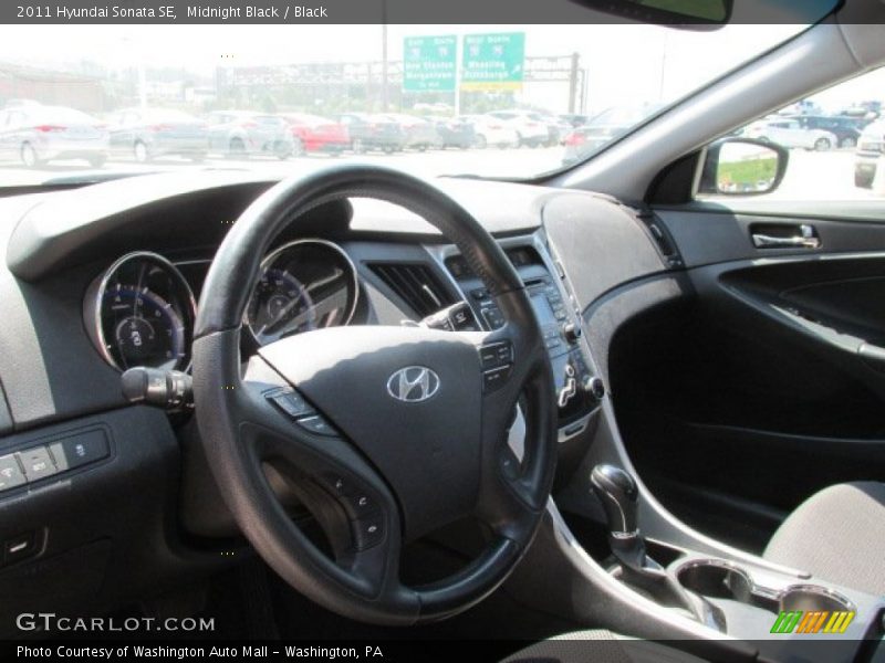 Midnight Black / Black 2011 Hyundai Sonata SE