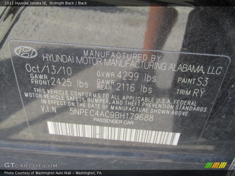Midnight Black / Black 2011 Hyundai Sonata SE