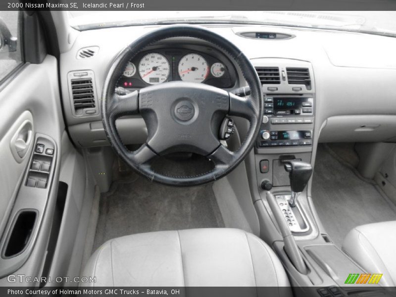 Icelandic Pearl / Frost 2000 Nissan Maxima SE