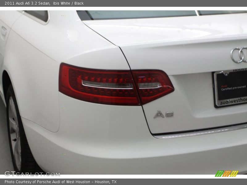 Ibis White / Black 2011 Audi A6 3.2 Sedan