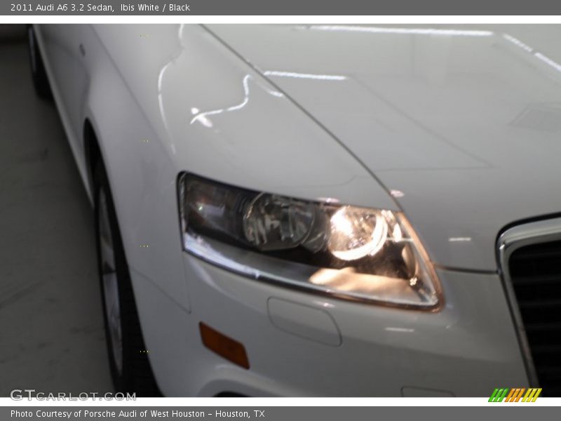 Ibis White / Black 2011 Audi A6 3.2 Sedan