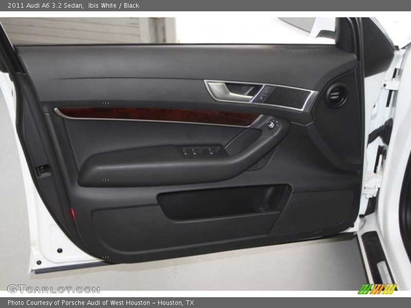 Door Panel of 2011 A6 3.2 Sedan