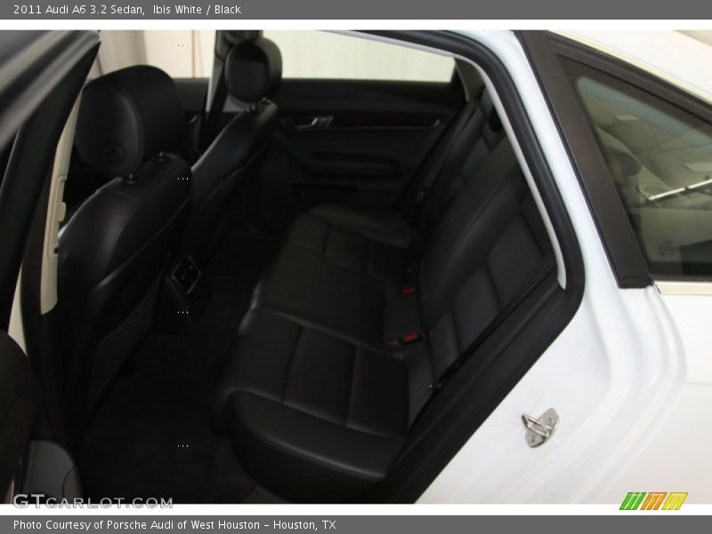 Ibis White / Black 2011 Audi A6 3.2 Sedan