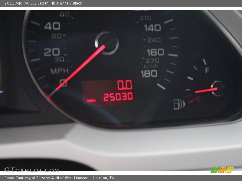 Ibis White / Black 2011 Audi A6 3.2 Sedan