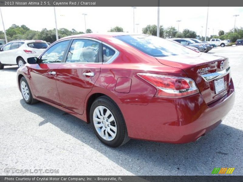Cayenne Red / Charcoal 2013 Nissan Altima 2.5 S