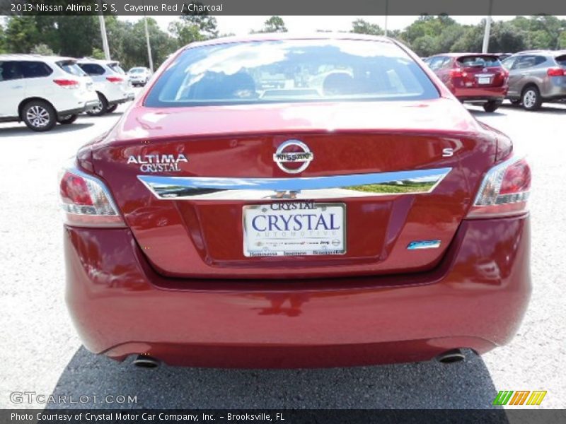 Cayenne Red / Charcoal 2013 Nissan Altima 2.5 S