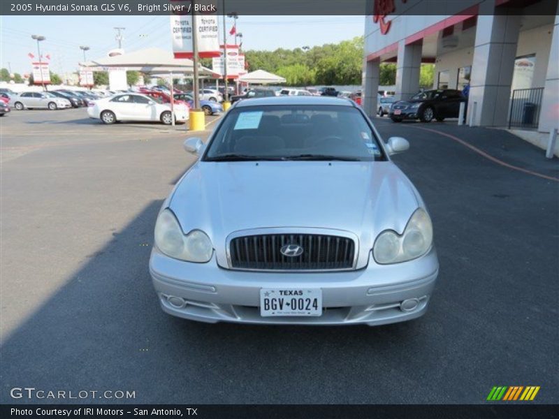 Bright Silver / Black 2005 Hyundai Sonata GLS V6