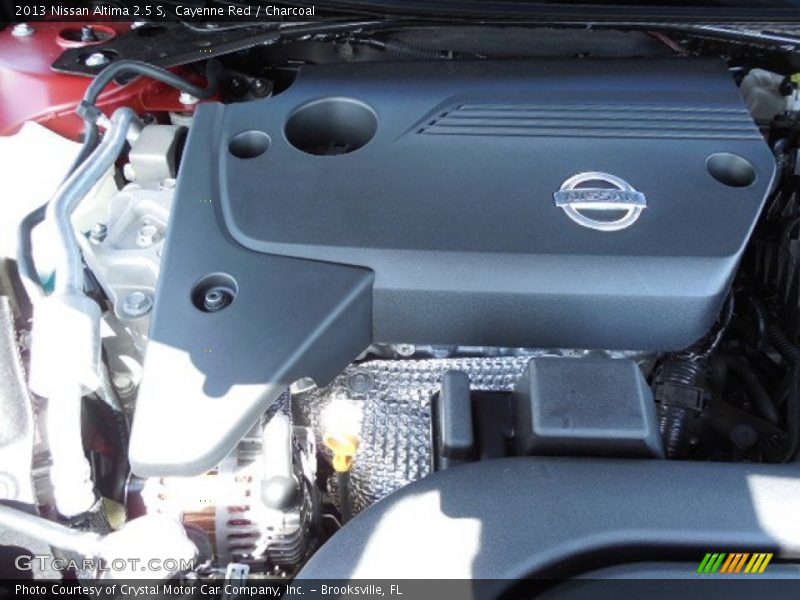 Cayenne Red / Charcoal 2013 Nissan Altima 2.5 S