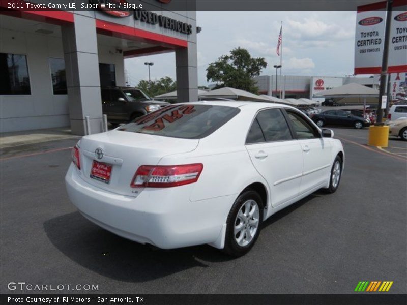 Super White / Bisque 2011 Toyota Camry LE