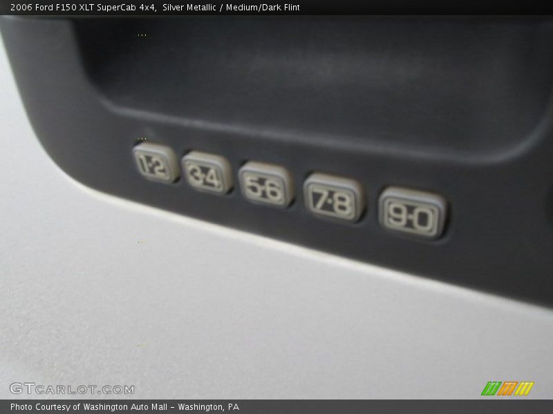 Silver Metallic / Medium/Dark Flint 2006 Ford F150 XLT SuperCab 4x4