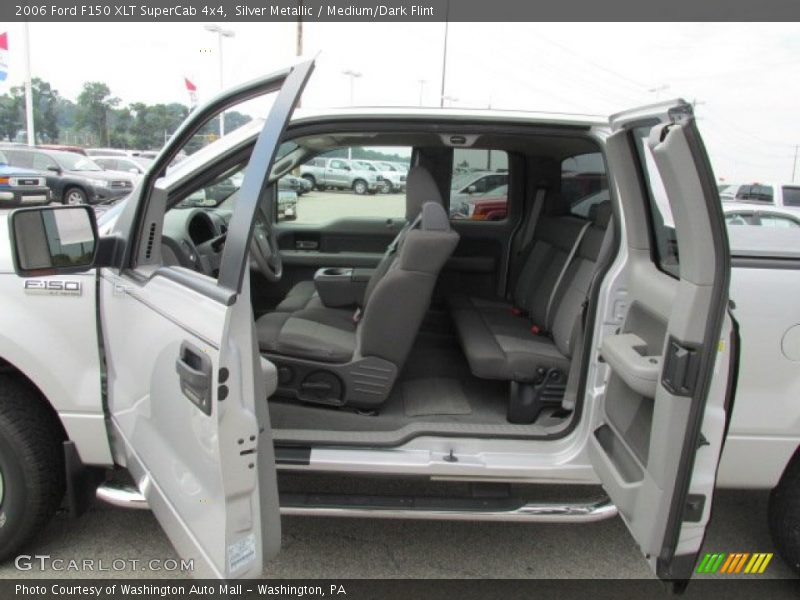 Silver Metallic / Medium/Dark Flint 2006 Ford F150 XLT SuperCab 4x4