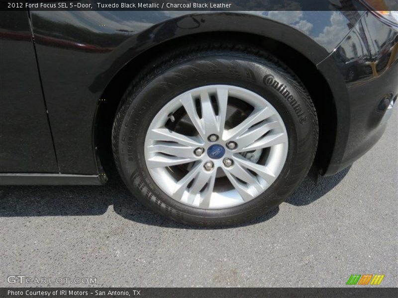 Tuxedo Black Metallic / Charcoal Black Leather 2012 Ford Focus SEL 5-Door