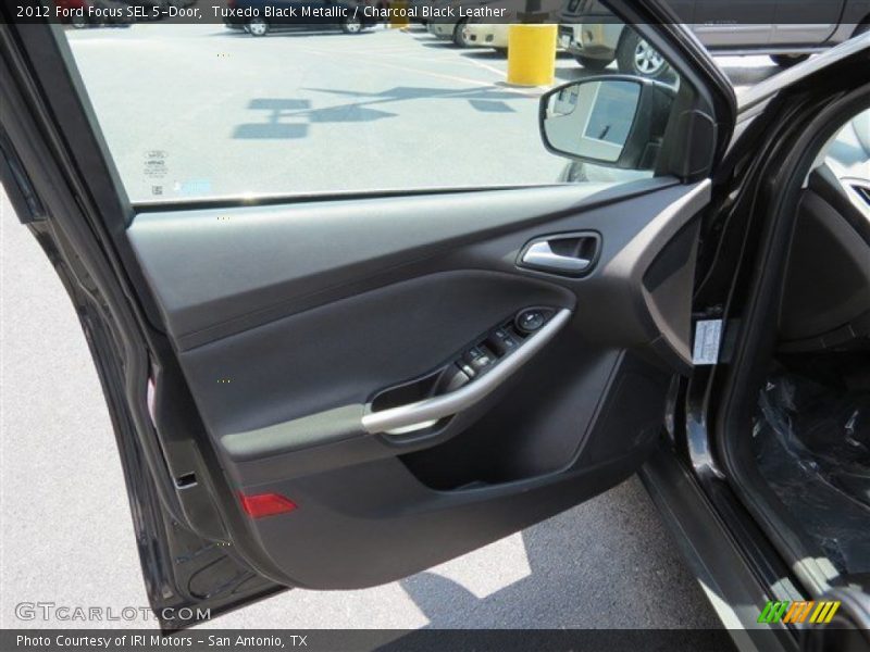 Tuxedo Black Metallic / Charcoal Black Leather 2012 Ford Focus SEL 5-Door