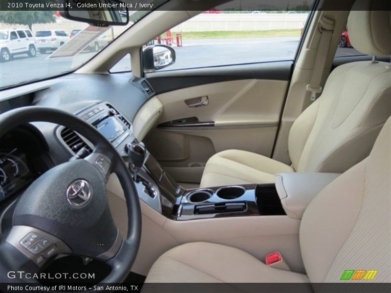 Golden Umber Mica / Ivory 2010 Toyota Venza I4