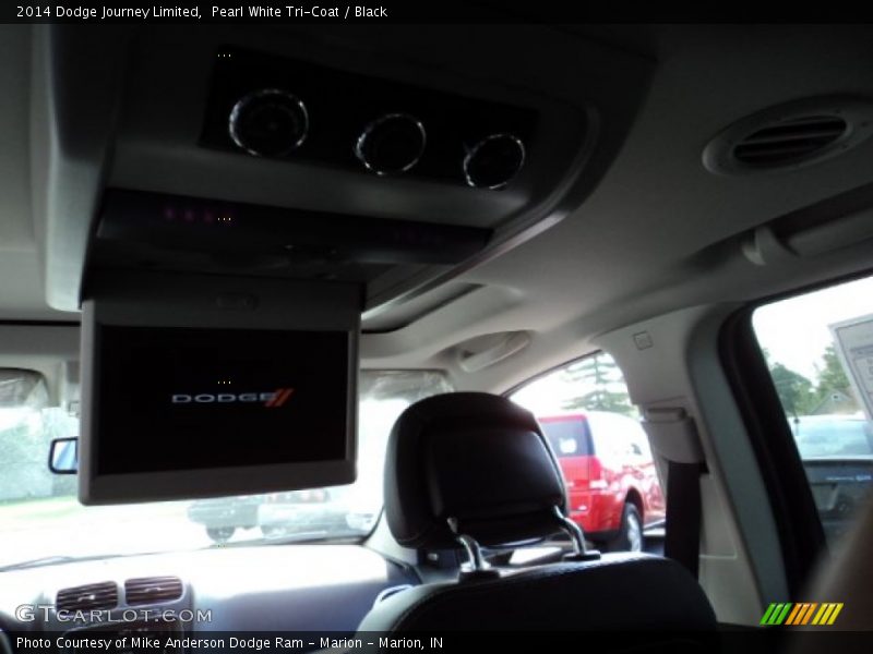 Entertainment System of 2014 Journey Limited