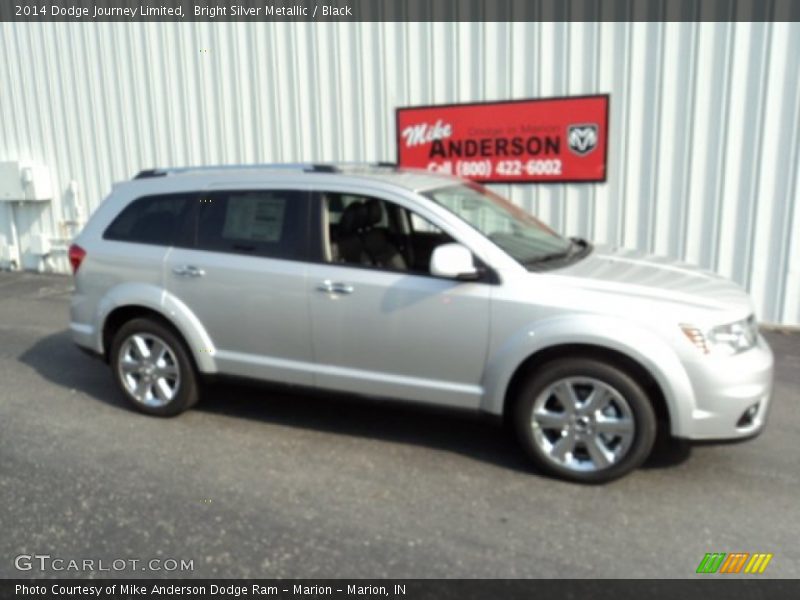 Bright Silver Metallic / Black 2014 Dodge Journey Limited