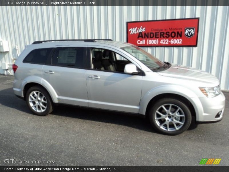 Bright Silver Metallic / Black 2014 Dodge Journey SXT