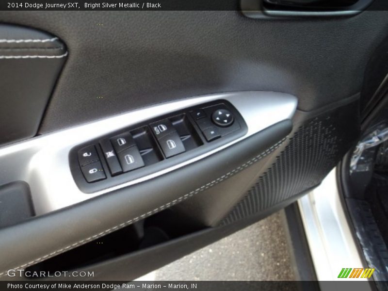 Bright Silver Metallic / Black 2014 Dodge Journey SXT