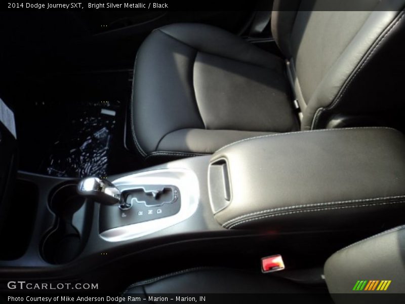 Bright Silver Metallic / Black 2014 Dodge Journey SXT