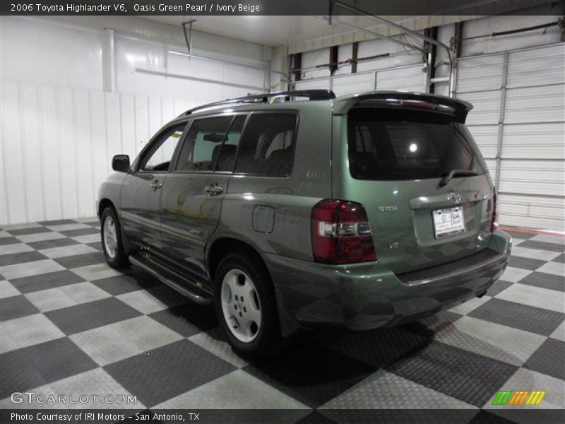 Oasis Green Pearl / Ivory Beige 2006 Toyota Highlander V6