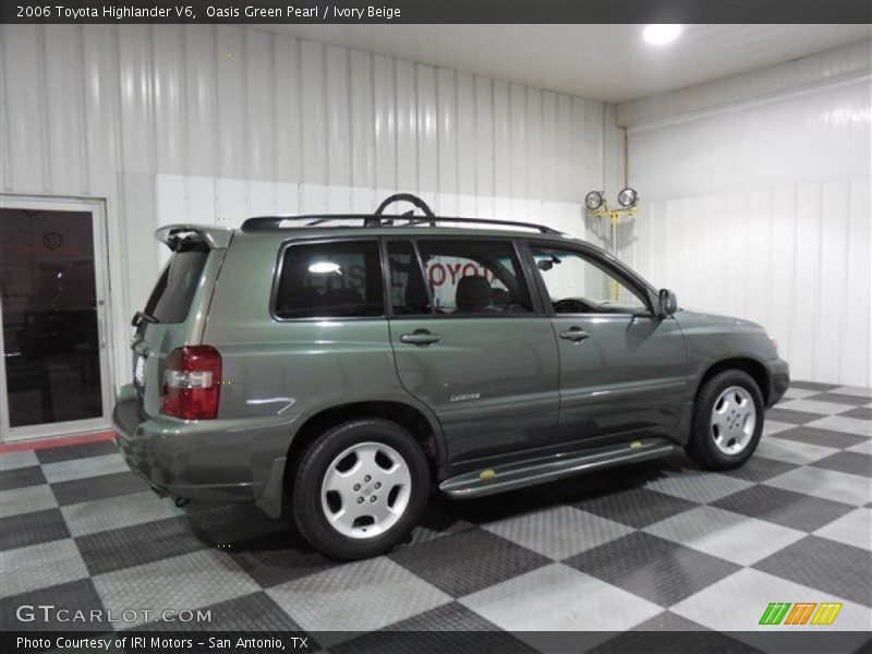 Oasis Green Pearl / Ivory Beige 2006 Toyota Highlander V6