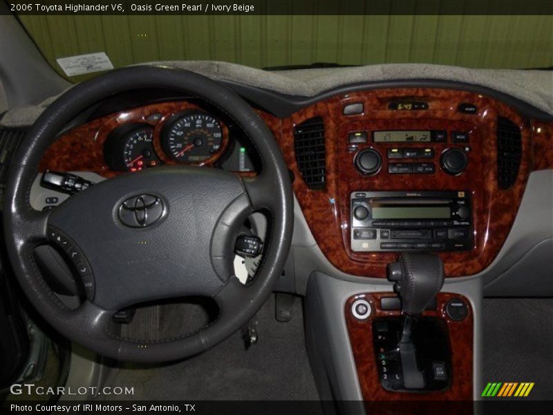 Oasis Green Pearl / Ivory Beige 2006 Toyota Highlander V6