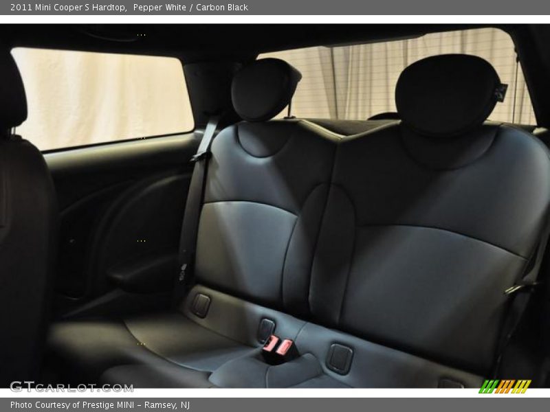 Pepper White / Carbon Black 2011 Mini Cooper S Hardtop