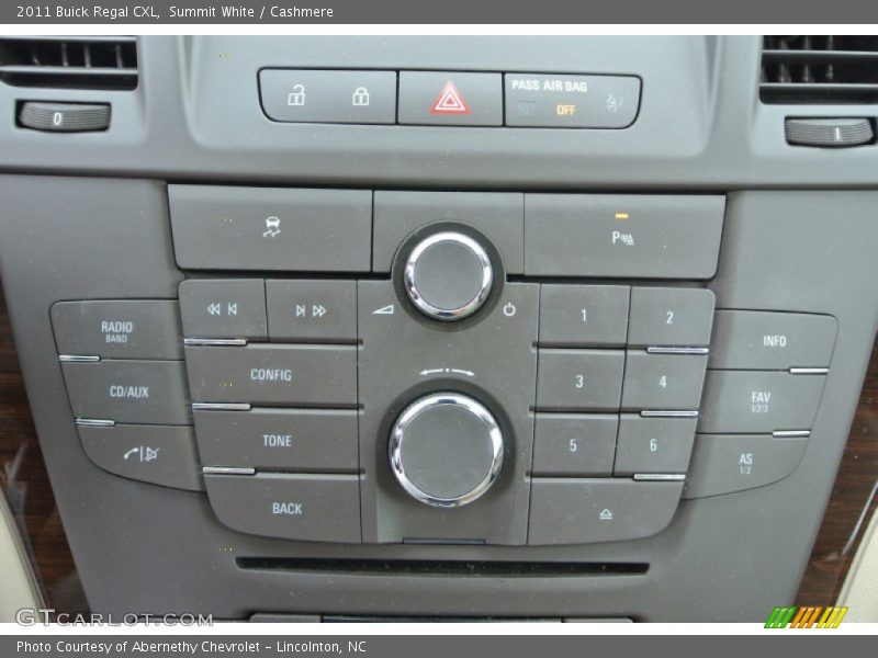 Summit White / Cashmere 2011 Buick Regal CXL